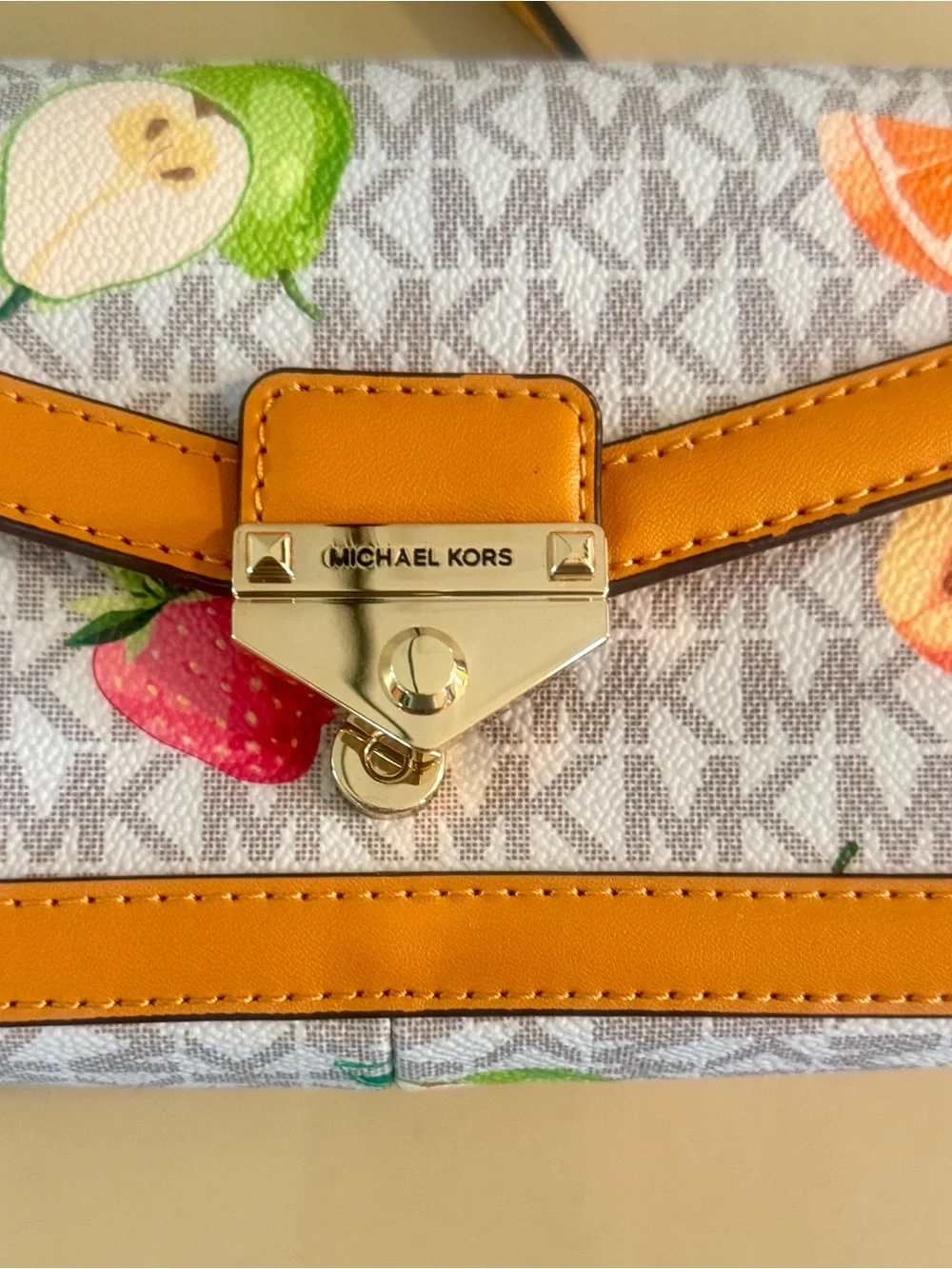 🍊 Michael Kors SOHO Fruit Print Small Pouchette Xbody